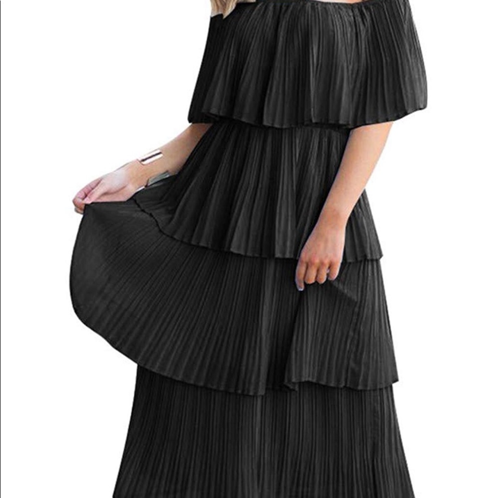 Strapless tiered dress